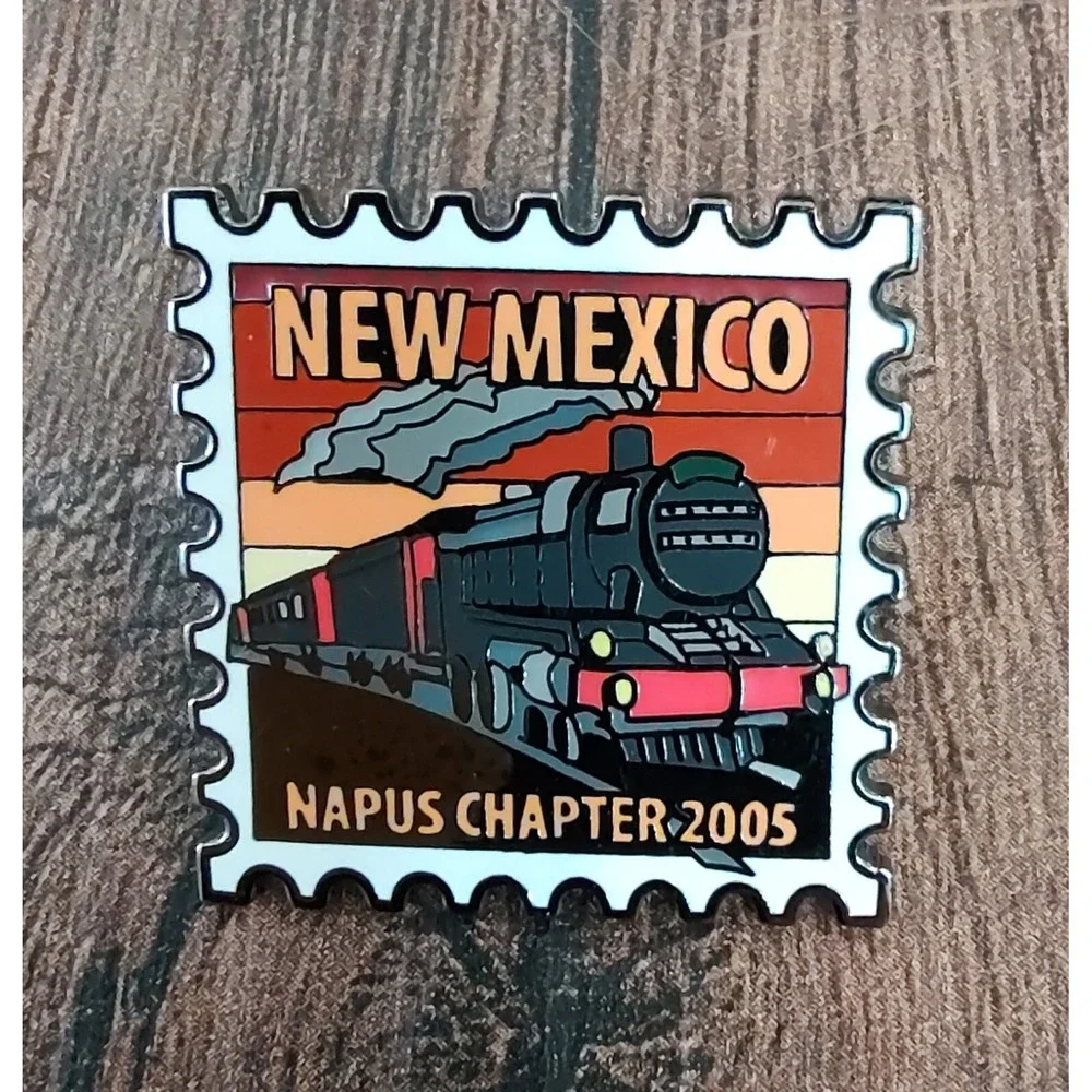 NAPUS New Mexico Chapter 2005 Postmaster Pinback Pin Train Locomotive J231